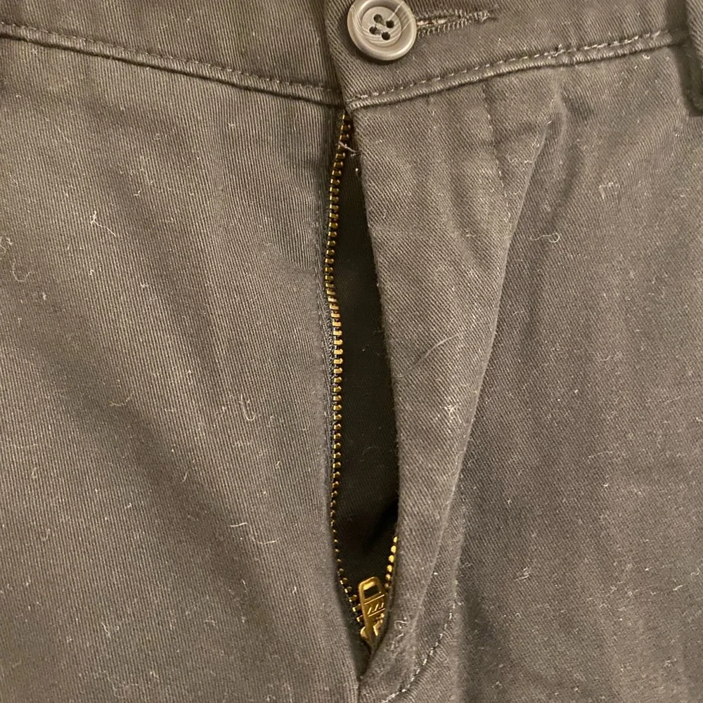 Dockers Black Chinos Soft Tapered Design Size 29x32 - Picture 2 of 6